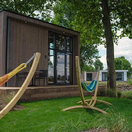 Tiny River House Chalet